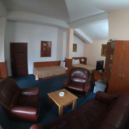 Hotel Vergina สโกเปีย ภายนอก รูปภาพ